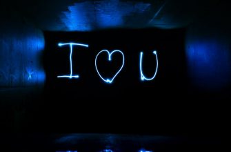 nadpis neon lyubov priznanie 120295 1280x720